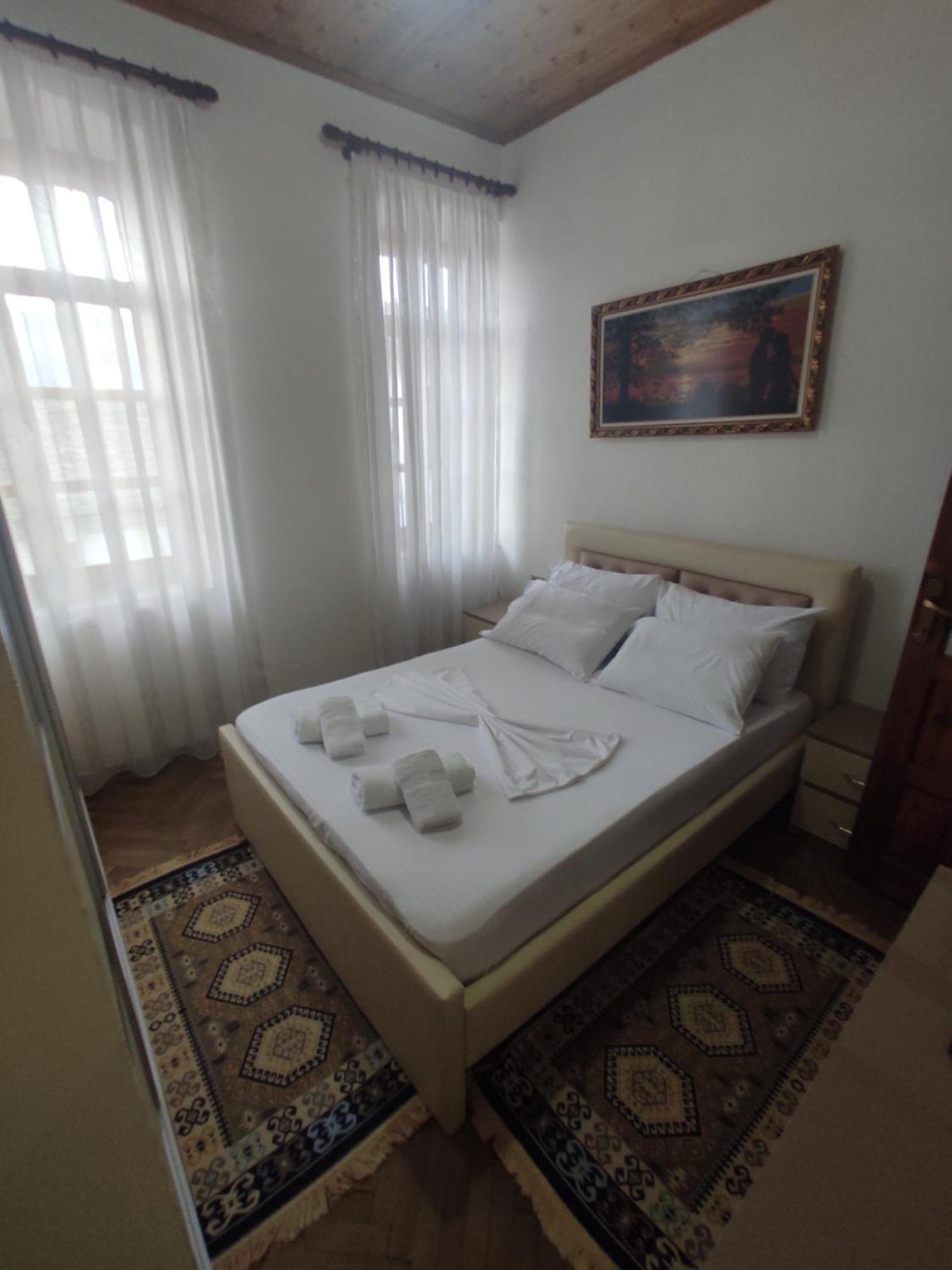 Xheison Apartment Gjirokastër Eksteriør billede